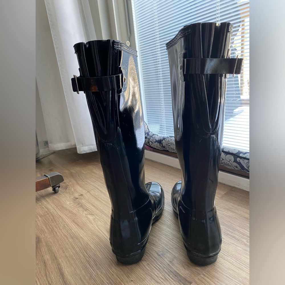 Hunter Black Gloss Rain Boots - Picture 4 of 11
